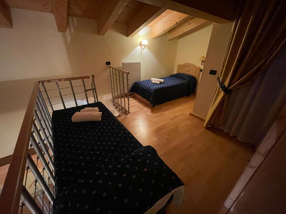 Hotel Sole Del Baldo ブレントーニコ エクステリア 写真