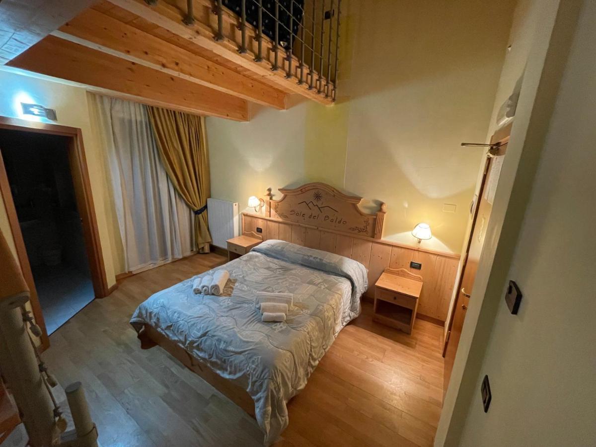 Hotel Sole Del Baldo ブレントーニコ エクステリア 写真
