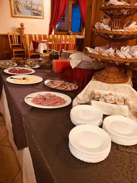 Hotel Sole Del Baldo ブレントーニコ エクステリア 写真